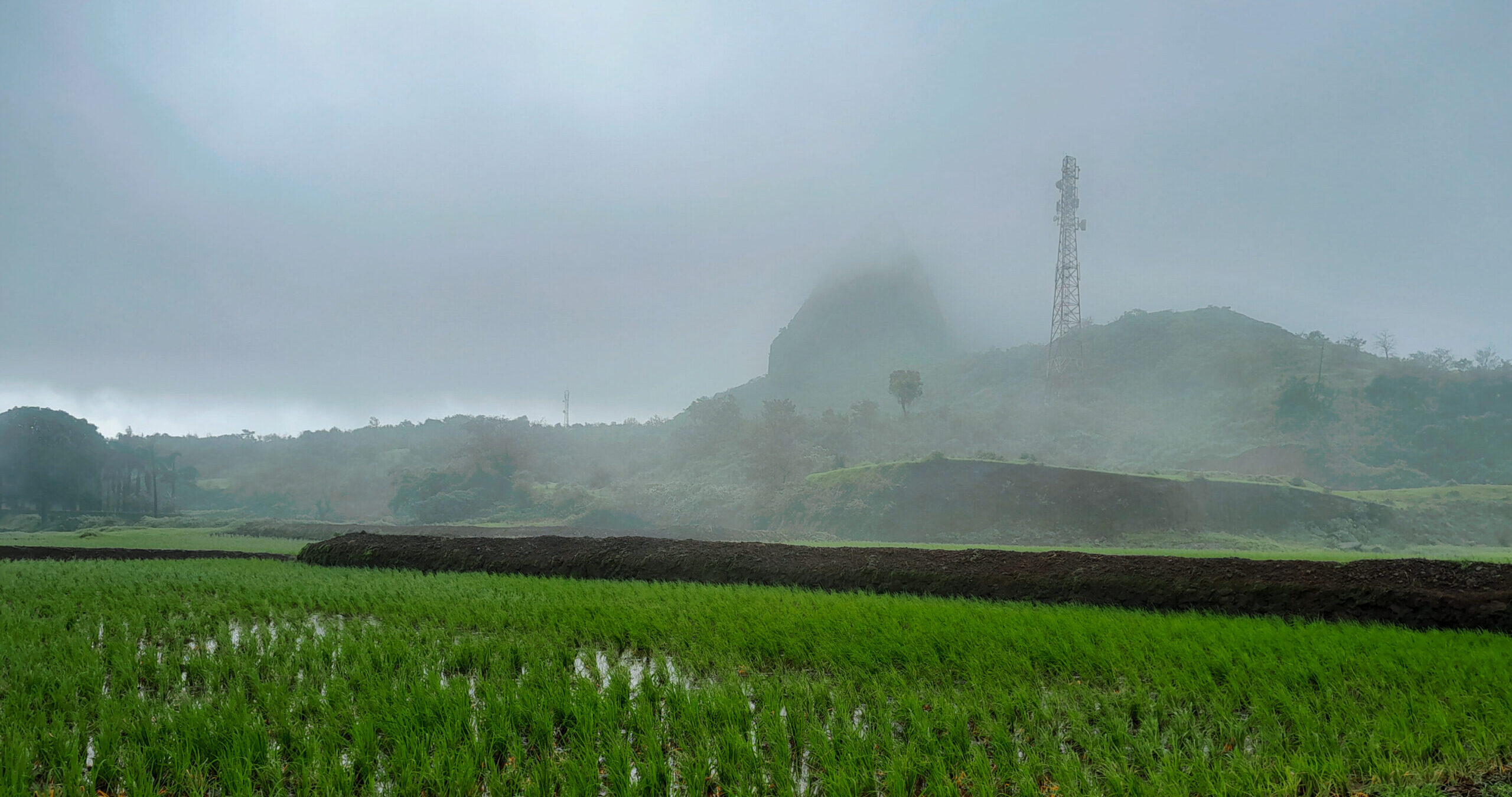 ONE DAY MONSOON RIDE AND TREK TO KORIGAD FORT